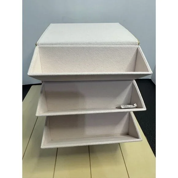 Sancia 3 Compartment Sunglass Case - Sand color  - New in Box - Picture 13 of 16